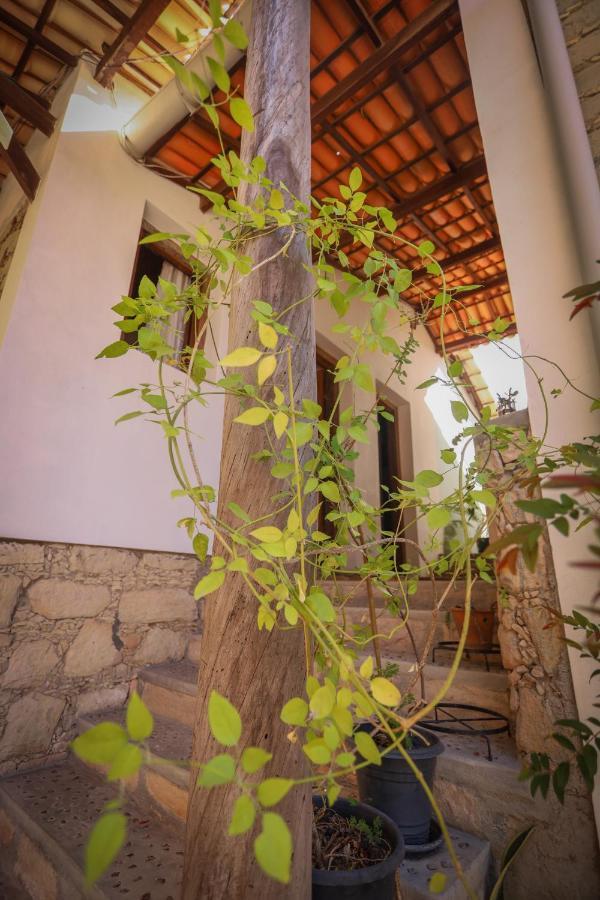 Donana Hostel De Guine Guine de Baixo Dış mekan fotoğraf